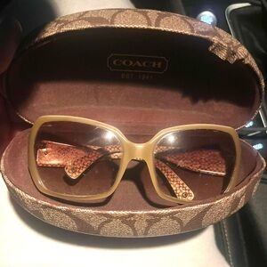 Coach Victoria caramel  Sunglasses